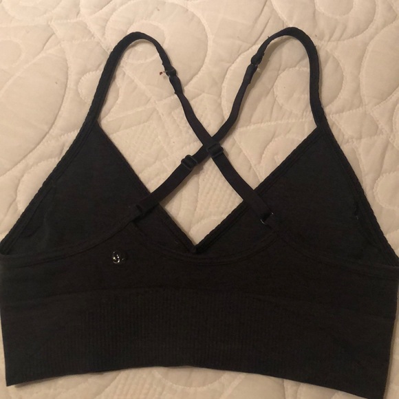 SOLD - Lulu ebb to street bra - Picture 3 of 4